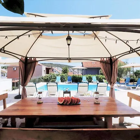 On Iovo With Large Balcony Apartman *