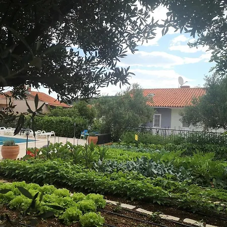 Apartman On Iovo With Large Balcony *